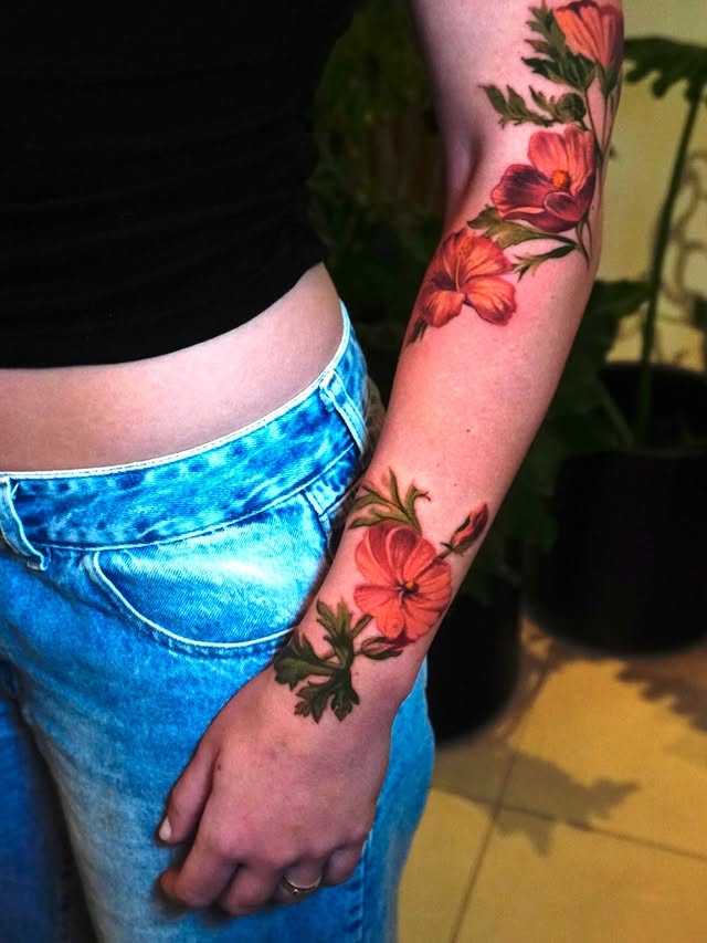Tatuaje floral full color